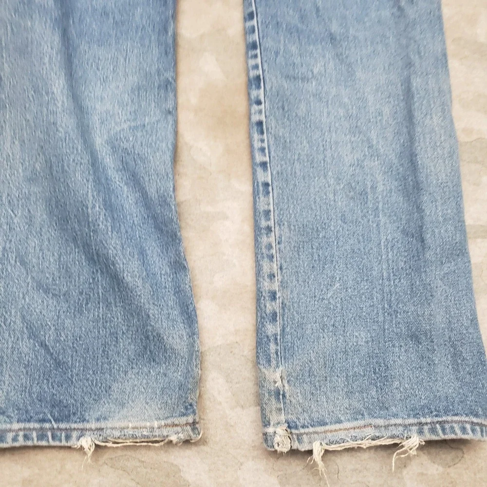 VTG Wrangler 13MWZ Jeans 32x34 Blue Cowboy Cut Denim Light Wash Yellow Tag